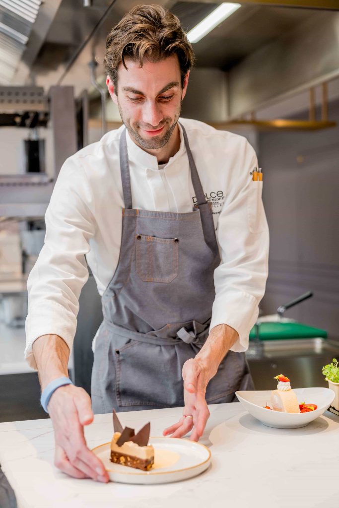 Restaurant la Toile 3 Dolce by Wyndham Versailles Patissier Cesar Chavepeyer 4 web