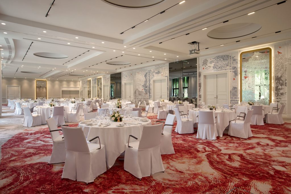 Dolce by Wyndham Versailles Domaine du Montcel Conference Center Meeting room Baccarat Gala dinner 1